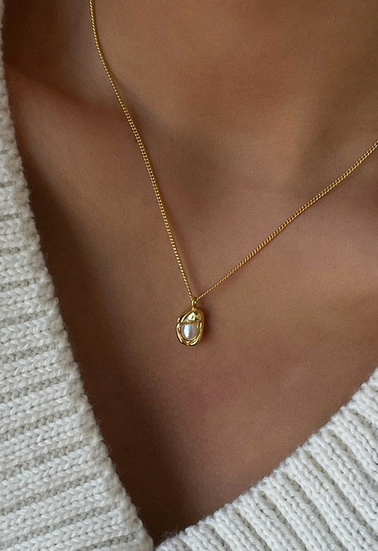 BAROQUE PEARL PENDANT NECKLACE | One Size | Gold